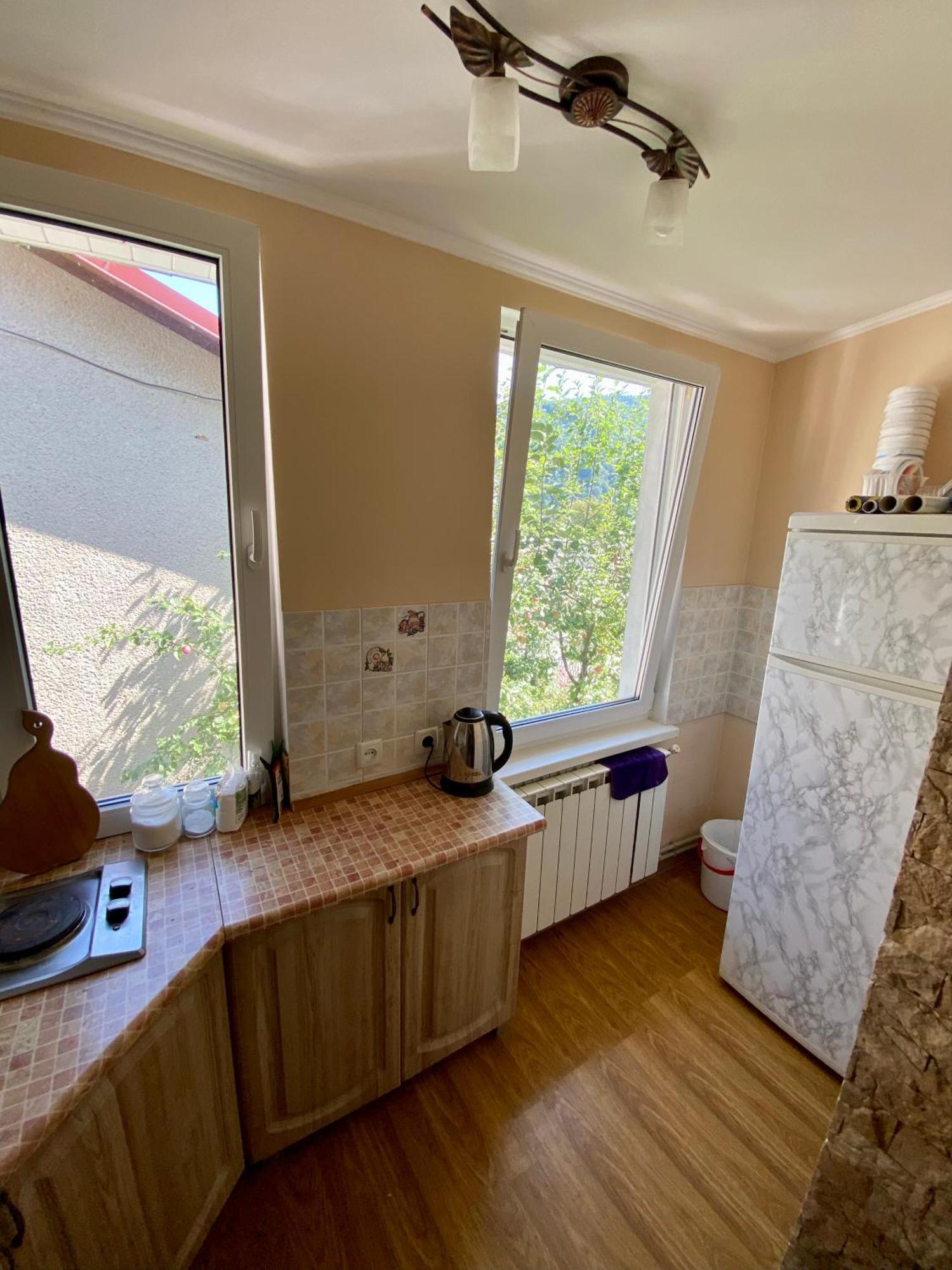 Zyma_Lito Guest House Яремче Екстериор снимка
