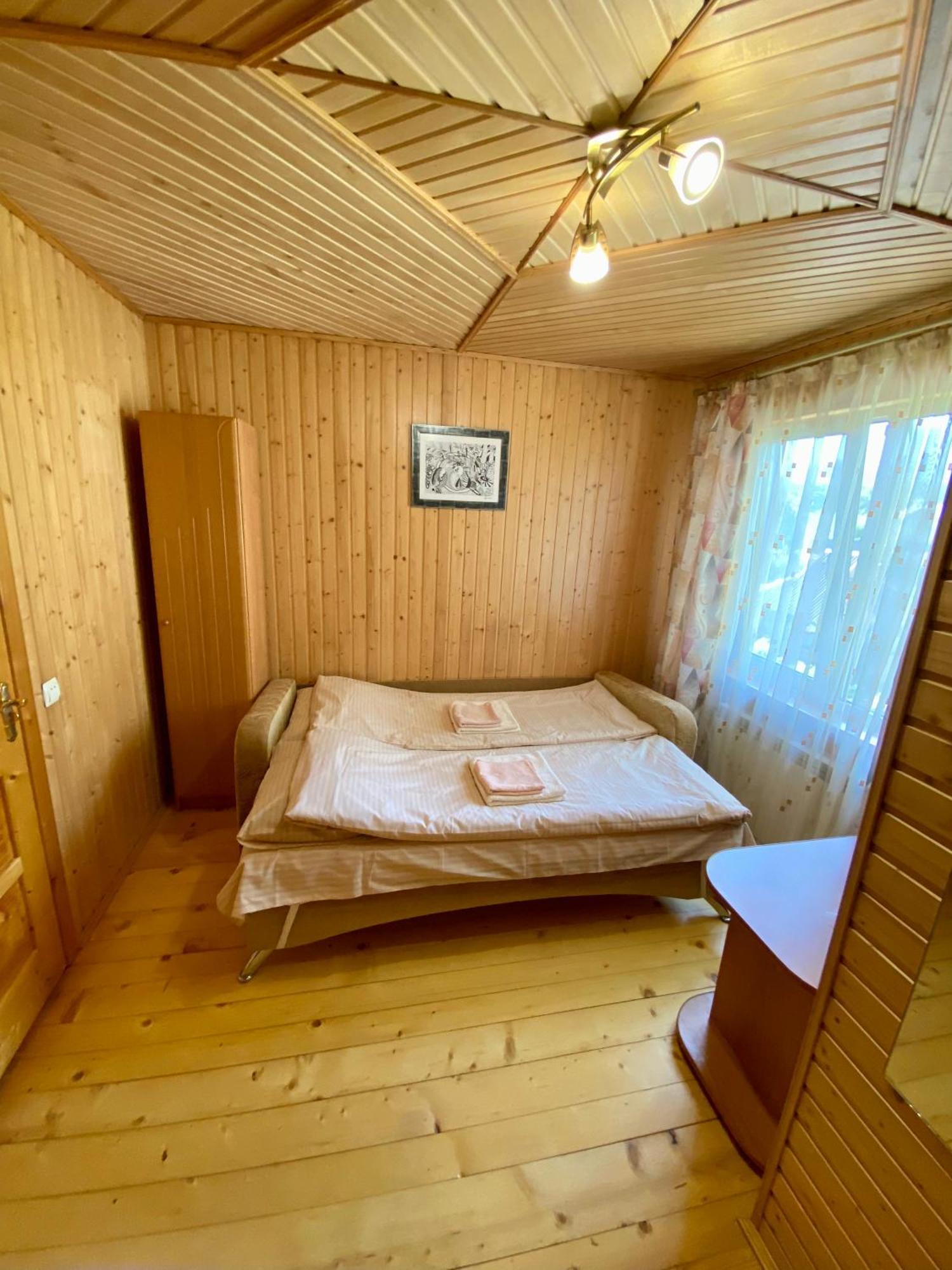 Zyma_Lito Guest House Яремче Екстериор снимка