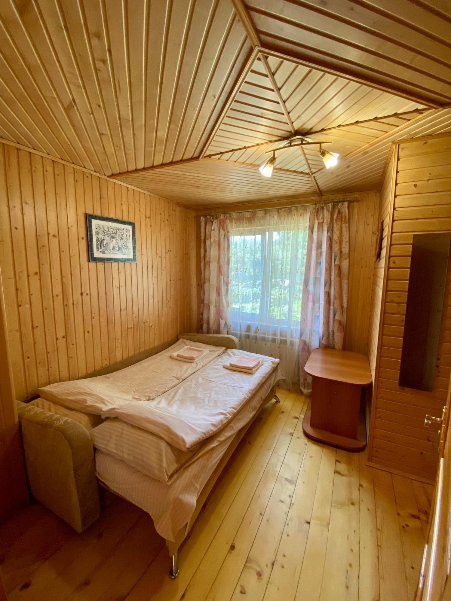 Zyma_Lito Guest House Яремче Екстериор снимка