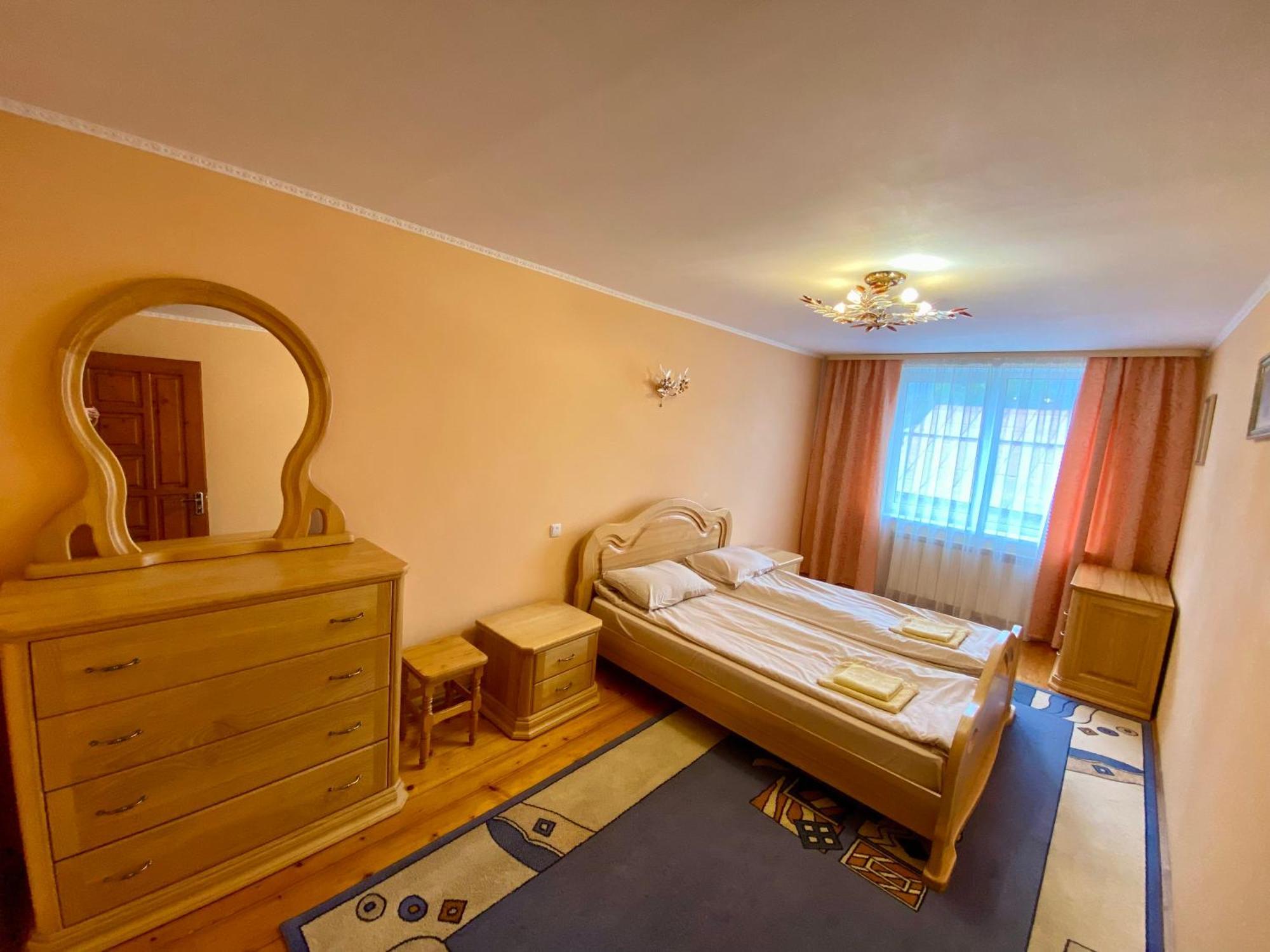 Zyma_Lito Guest House Яремче Екстериор снимка